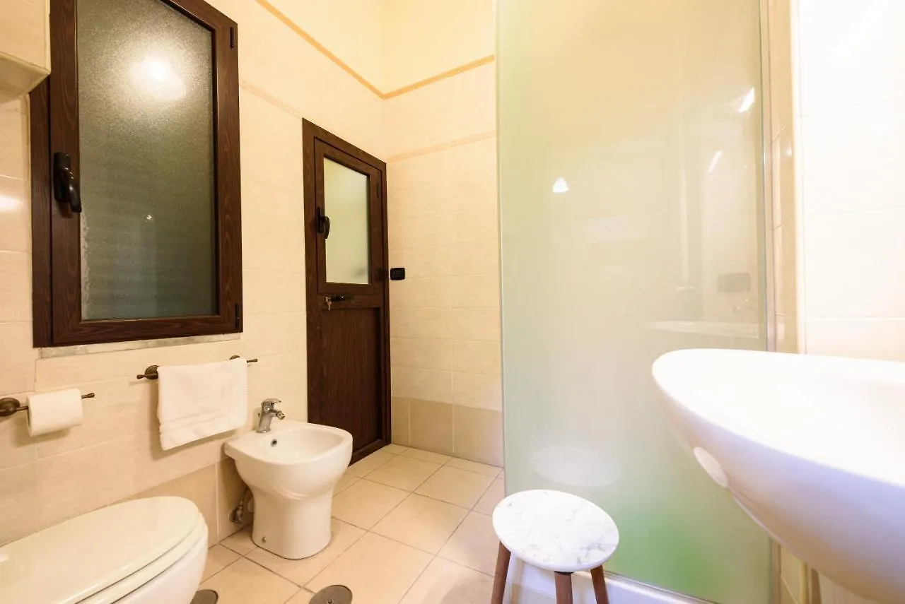 Vico Lungo Teatro Nuovo 20 Apartment Naples Italy