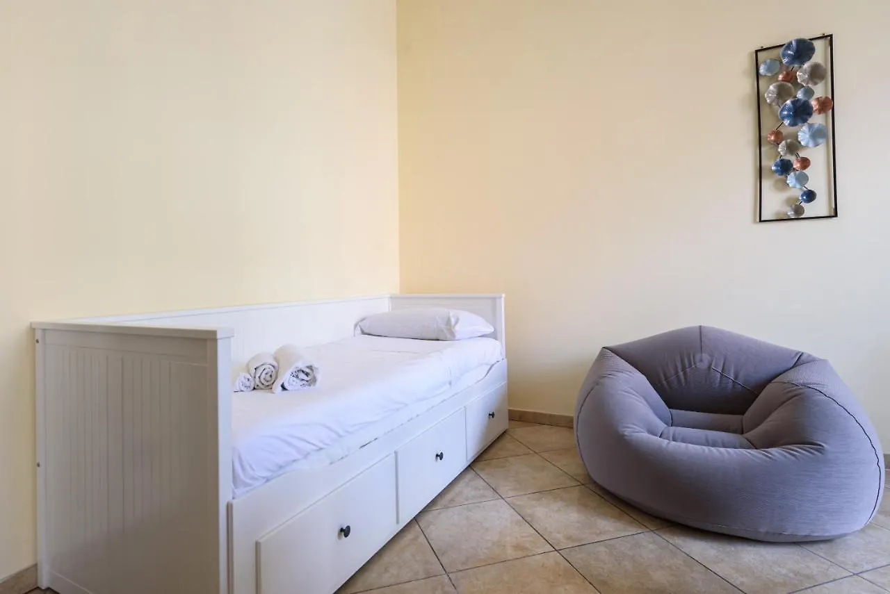 Vico Lungo Teatro Nuovo 20 Apartment Naples Italy